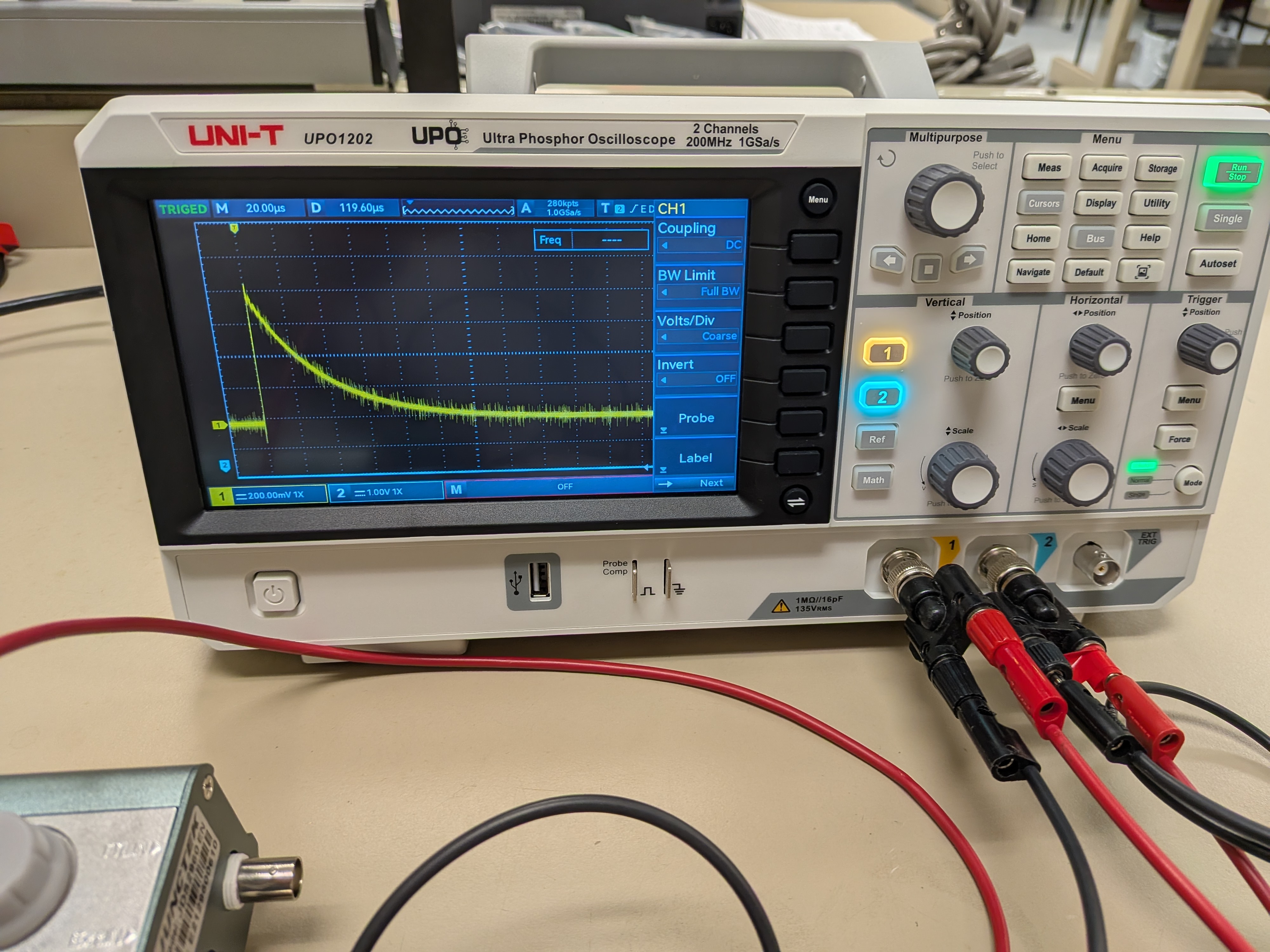 L R Circuit with oscilloscope